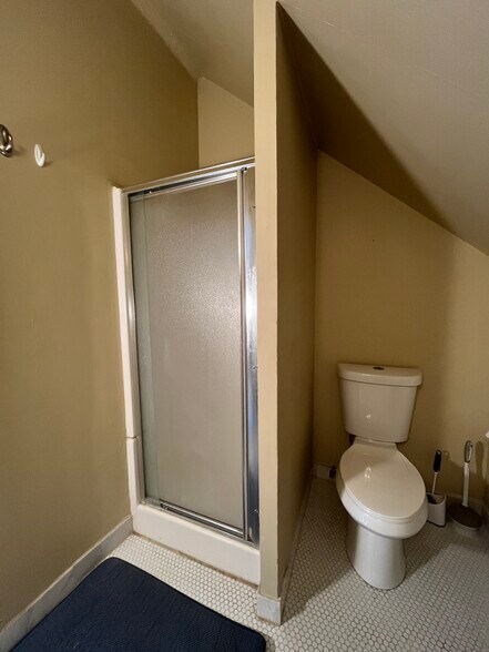 Shower - 12302 Mount Overlook Ave