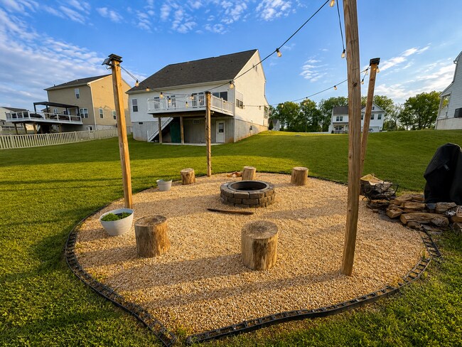 Building Photo - 287 Paradise View Dr