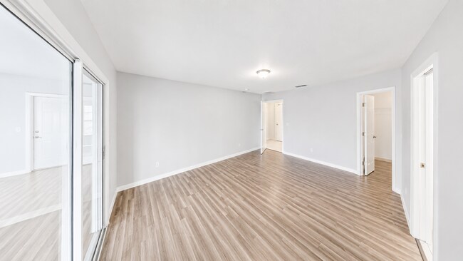 Building Photo - Beautiful 3 Bedroom Home for Rent in Hidden Lake – SW Ocala