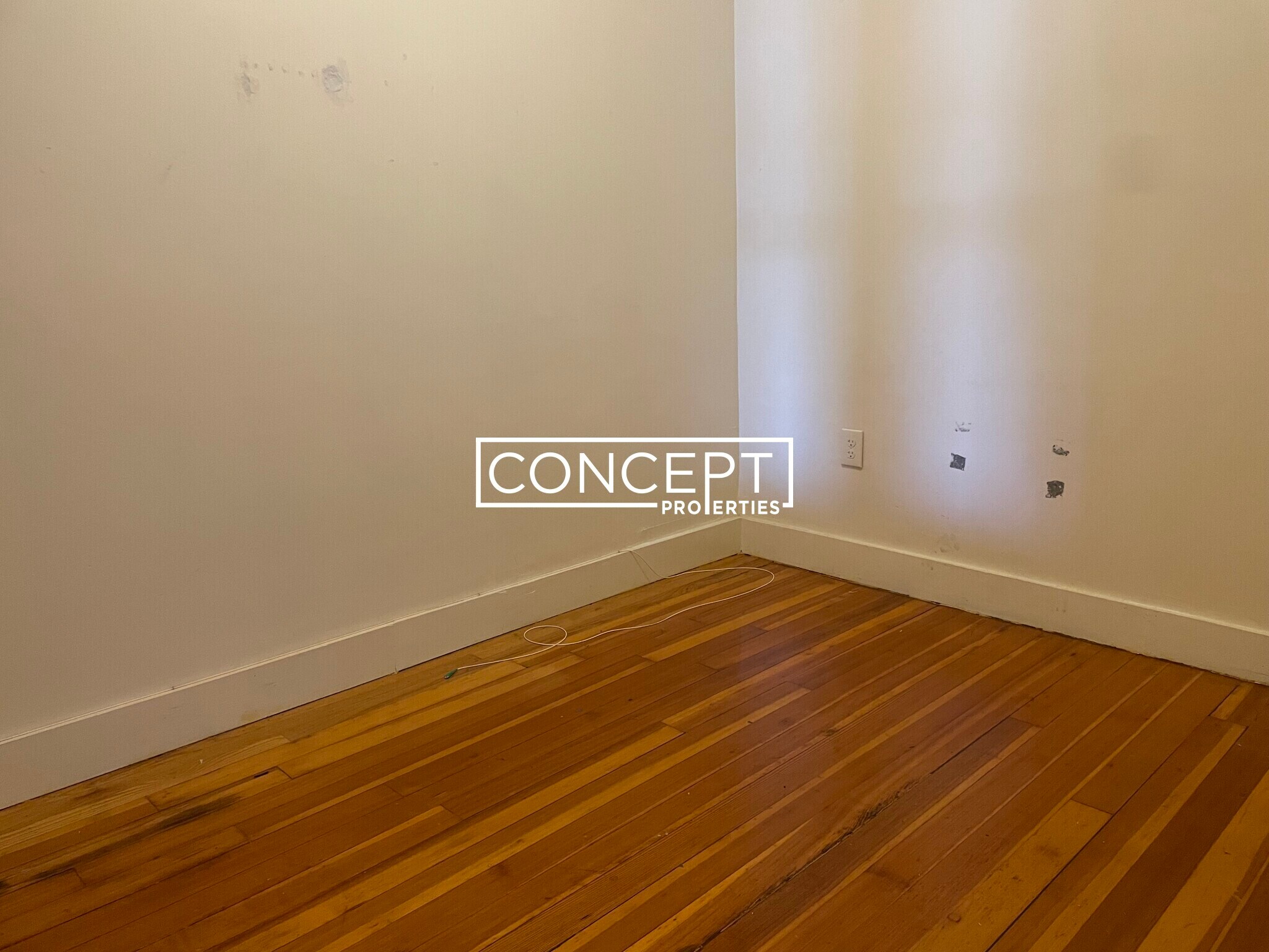 Building Photo - 369A Centre St