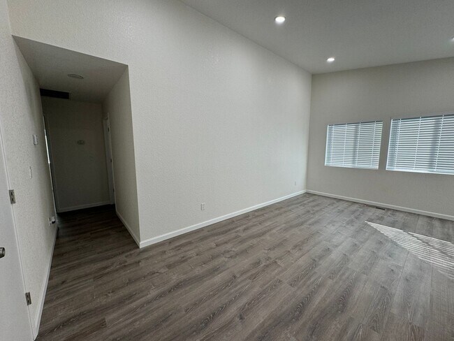 Building Photo - Freshly Remodeled 4 bedroom in Red Rock- RV Parking, low maintenance yard and pets welcome!