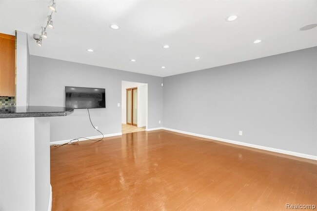 Building Photo - 36939 Heatherton Dr