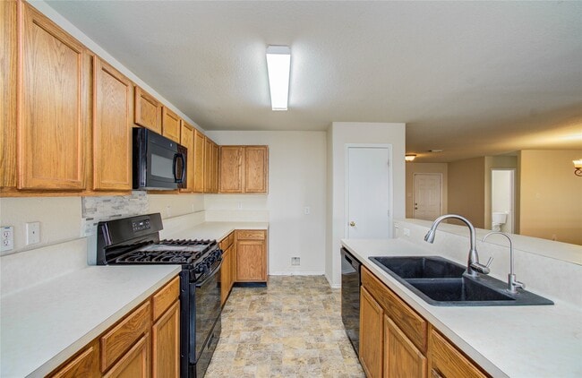 Building Photo - 8219 Tartan Ct