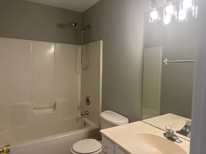 Building Photo - 6915 Beverly Springs Dr