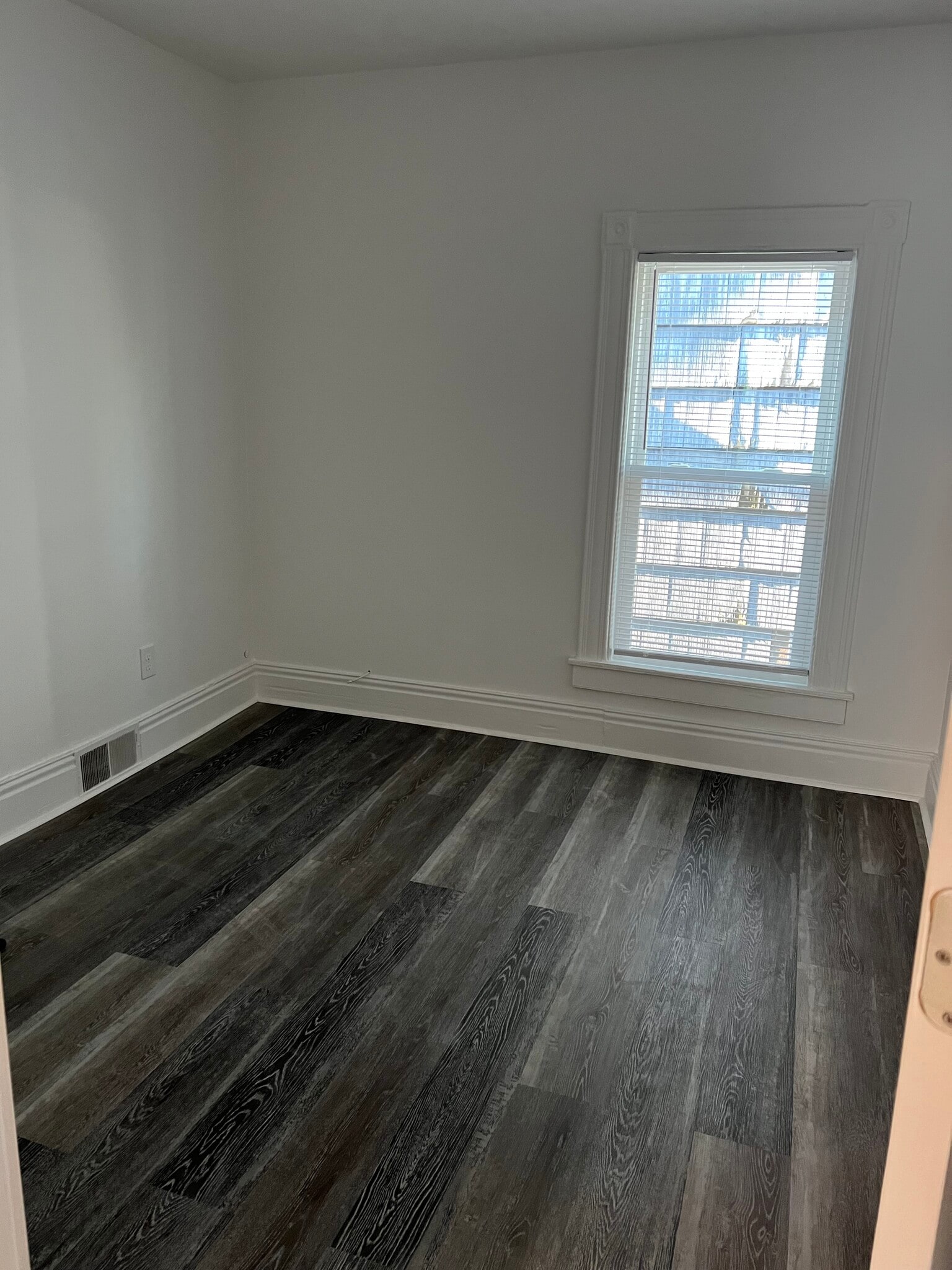 Bedroom 2 - 206 Tompkins St