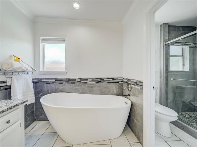 Building Photo - 6004 White Rose Trail