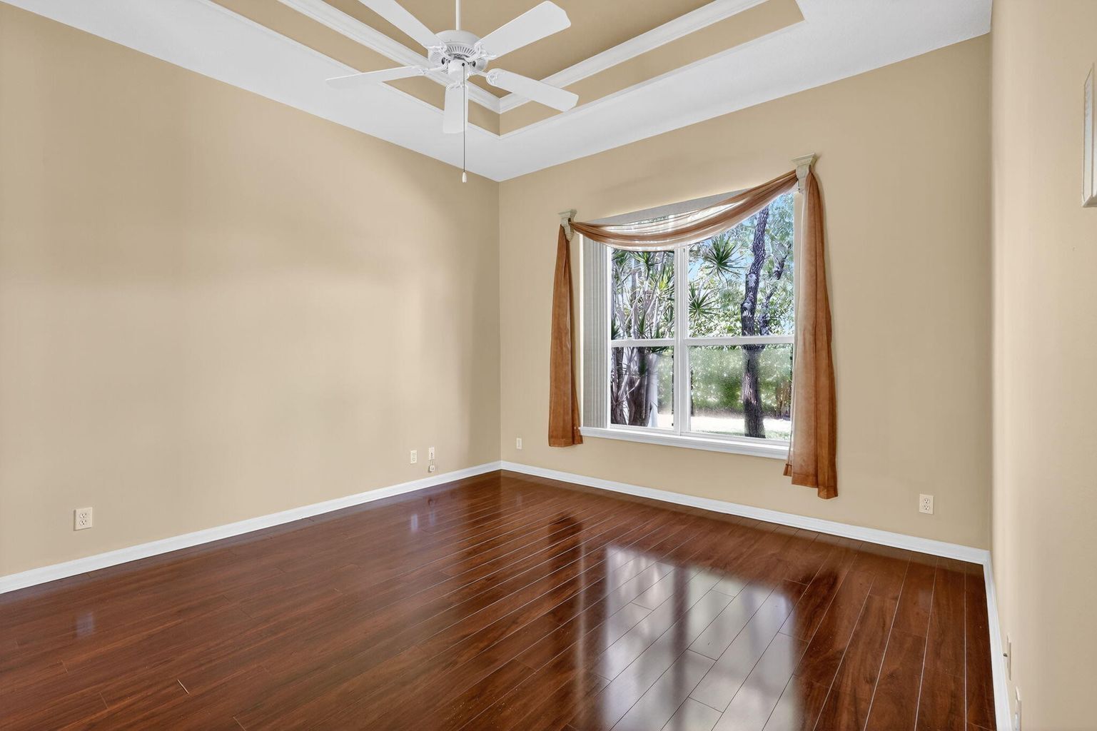 Building Photo - 8650 High Cay