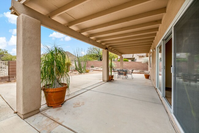 Building Photo - Saguaro Ridge