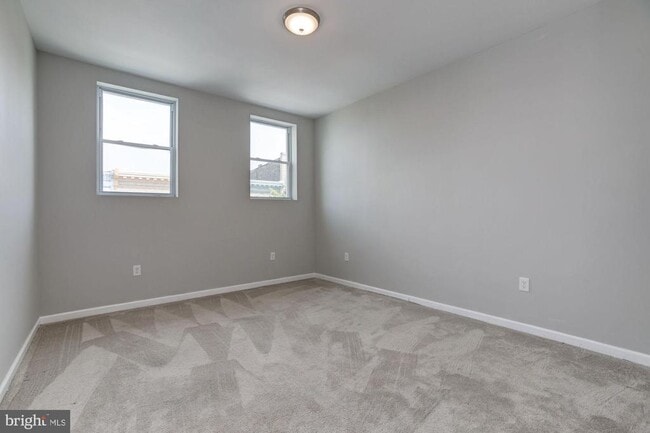 Building Photo - 3315 Eastern Ave