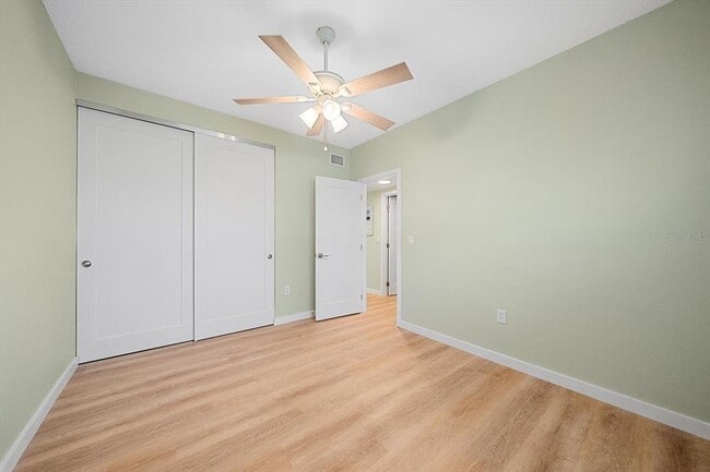 Building Photo - 5865 Tidewood Ave