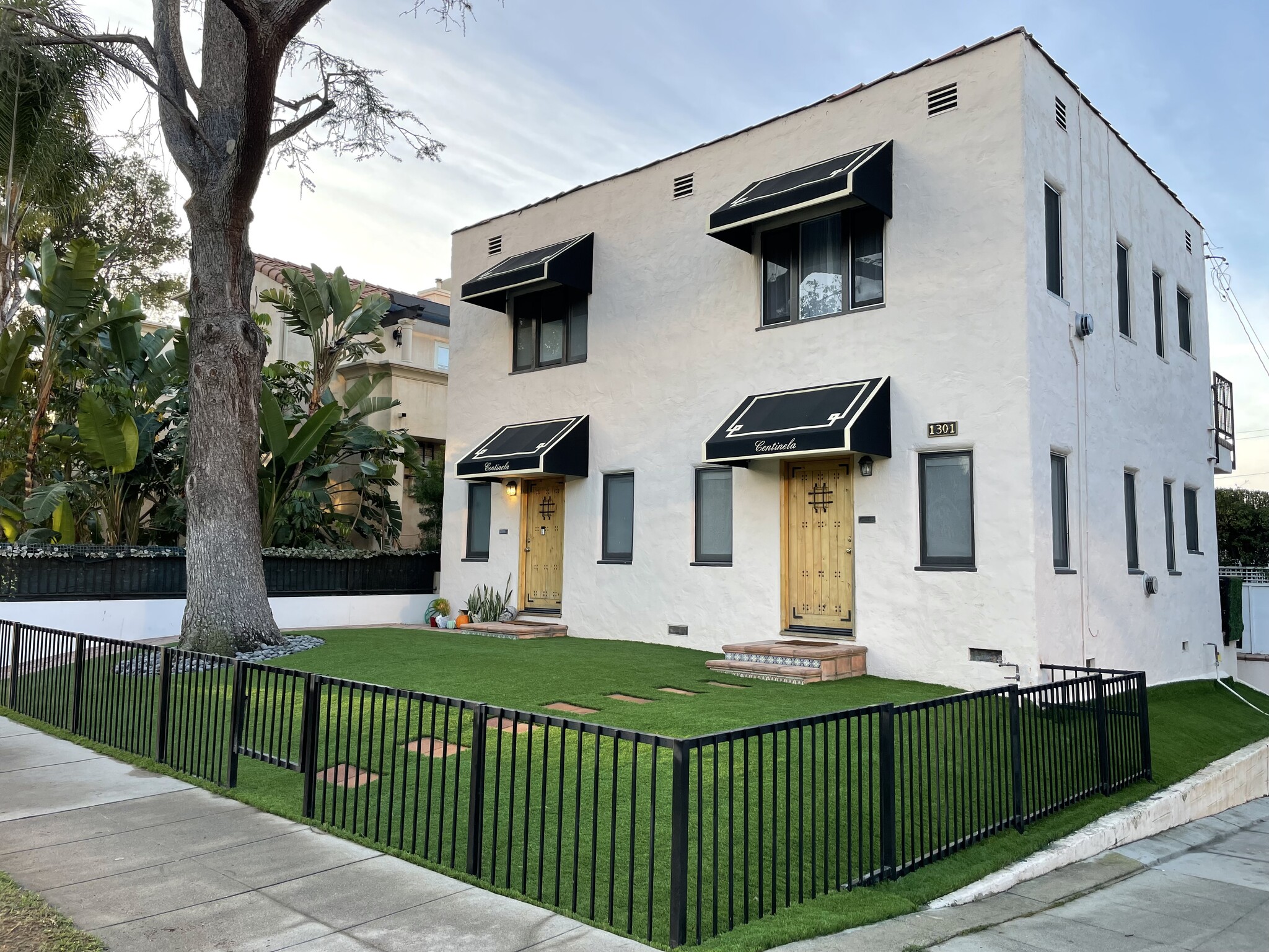 Building Photo - 1301 Centinela Ave