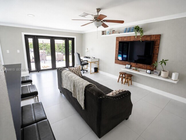 Building Photo - 448 Sailboat Cir