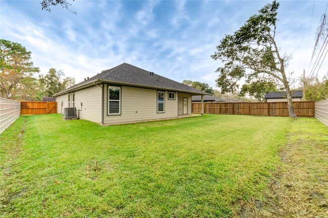 Building Photo - 1513 Sherl St