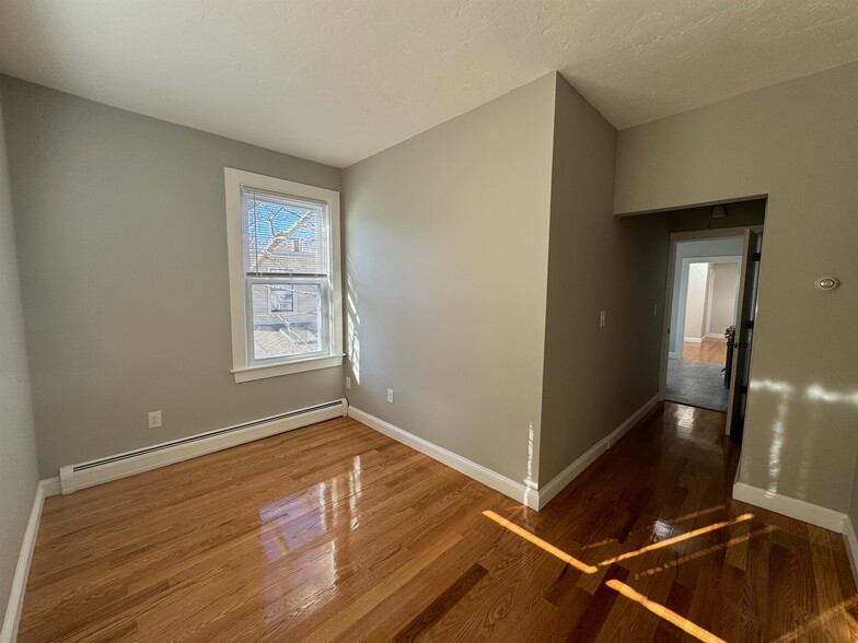 Building Photo - 60 Sacramento St