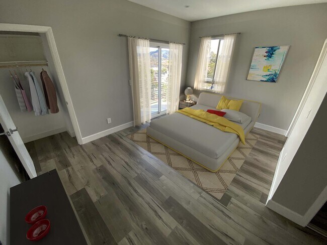 A Bedroom Suite - 5747 Fulcher Ave