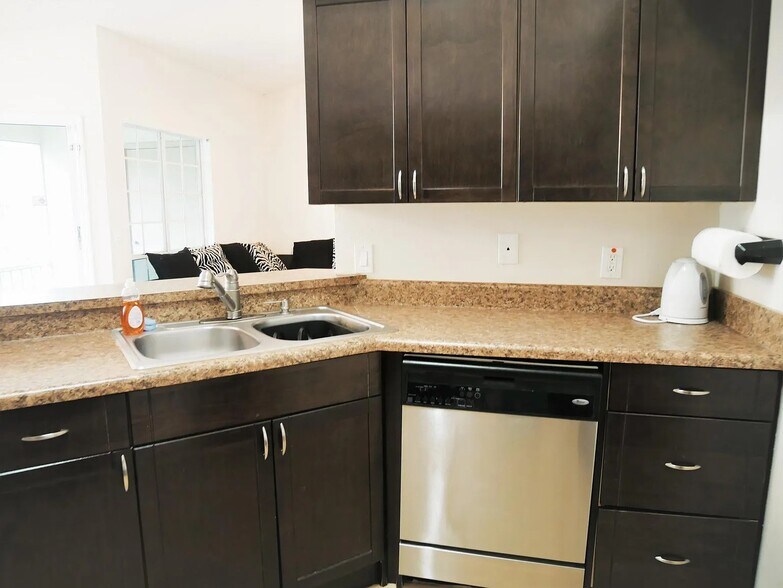 Building Photo - 4668 Pembrook Pl