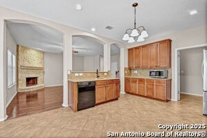 Building Photo - 9211 Rainbow Creek