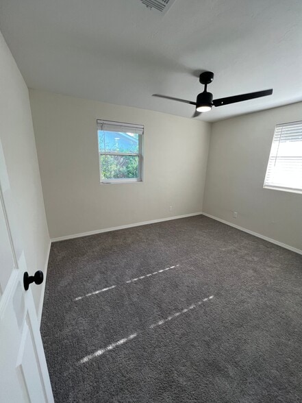 Building Photo - 3424 Parker Dr