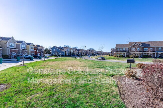 Building Photo - 304 Oldbury Ln