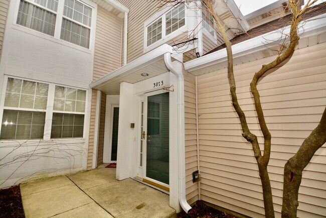 Building Photo - 3073 Kentshire Cir