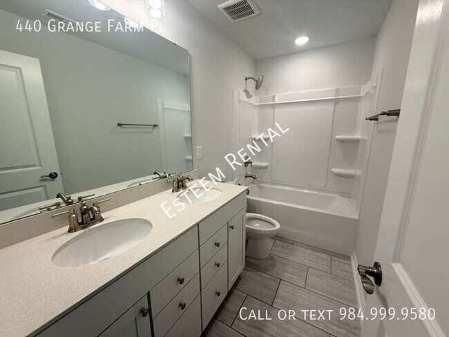 Building Photo - 440 Grange Farm Pl