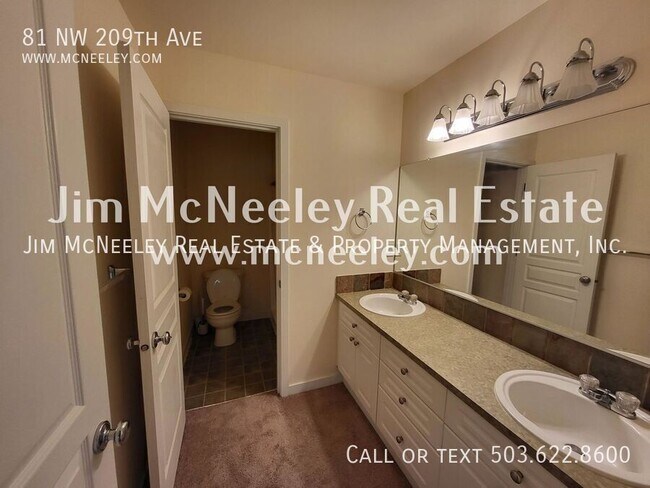 Building Photo - 81 NW 209th Ave