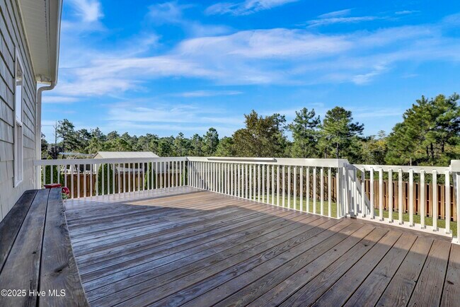 Building Photo - 469 Scrub Oaks Dr