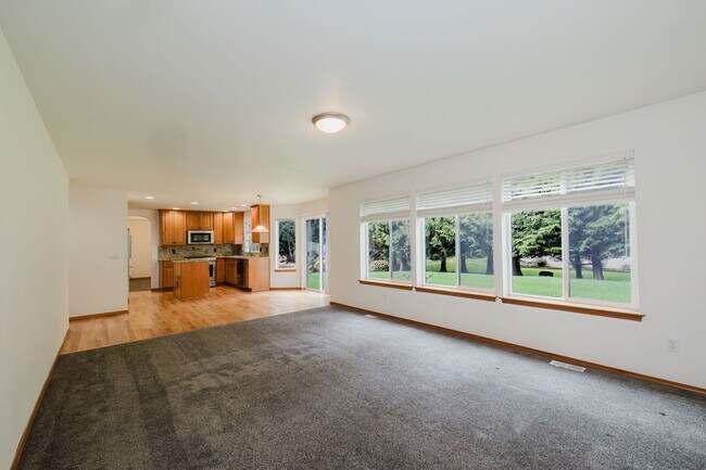 Building Photo - 6492 Wexford Ave SW