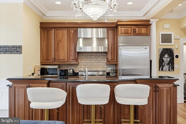 Building Photo - 949 S St NW