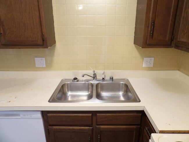 Building Photo - 432 Harrodsburg Ln