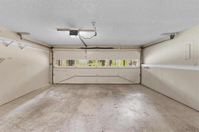 Building Photo - 1211 Whitlock Ridge Dr