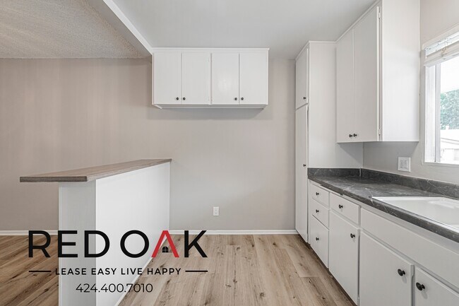 Building Photo - 4505 Santa Rosalia Dr