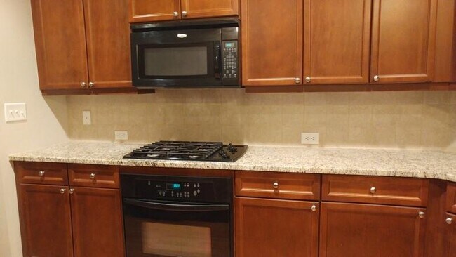 Building Photo - 4286 Baverton Dr