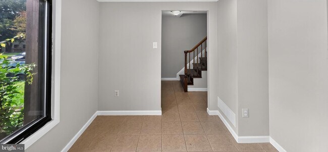 Building Photo - 6556 Pennacook Ct