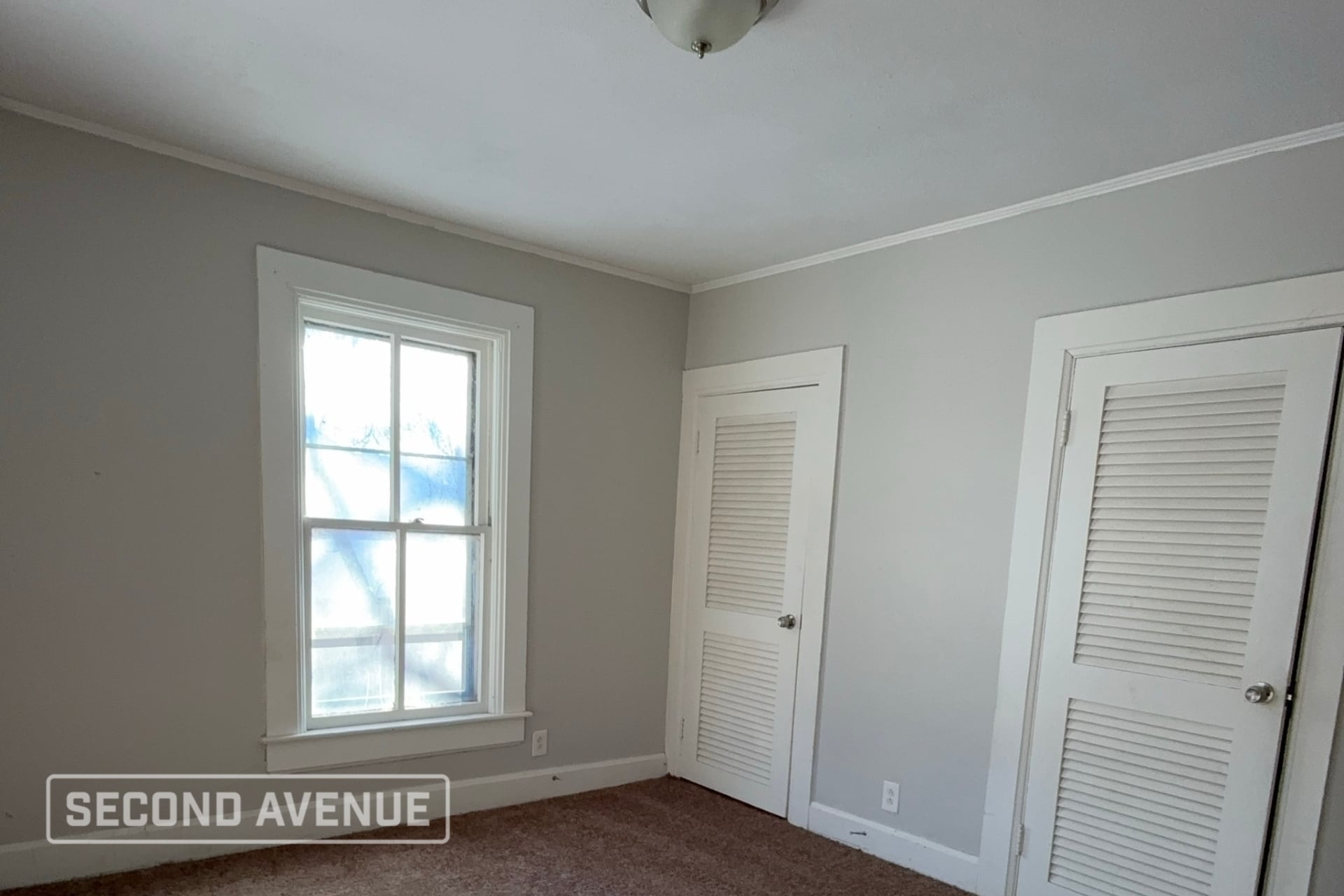 Building Photo - 1115 Oneida Ave