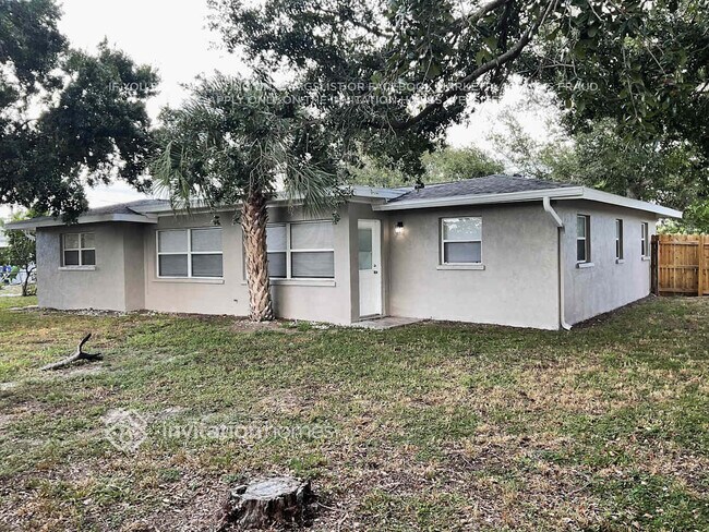 Building Photo - 908 59th St W