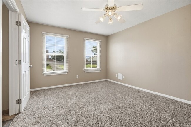 Building Photo - 2443 Pintail Loop