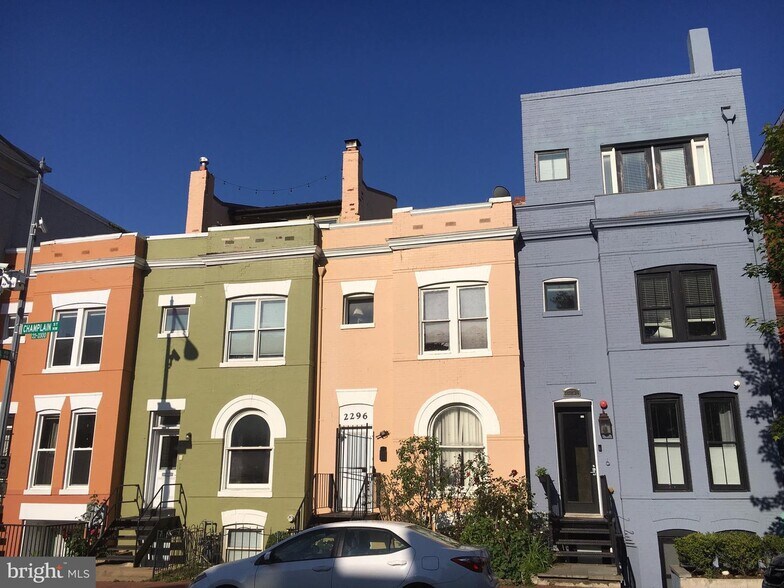 Primary Photo - 2298 Champlain St NW