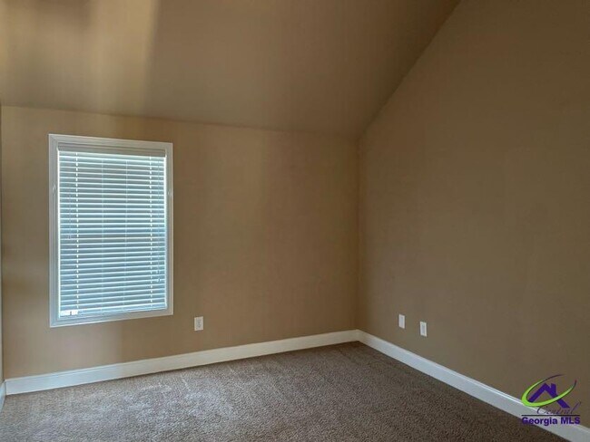 Building Photo - 121 Regency Ct