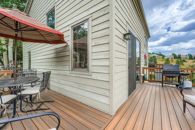 Building Photo - 776 Chimney Creek Dr