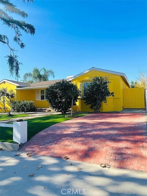 Building Photo - 6229 Agnes Ave
