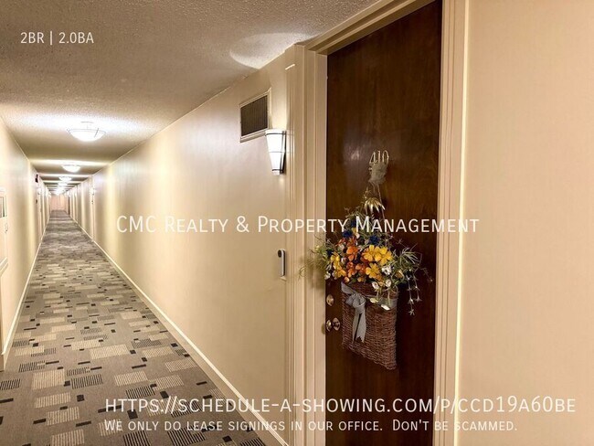 Building Photo - 5400 E The Toledo