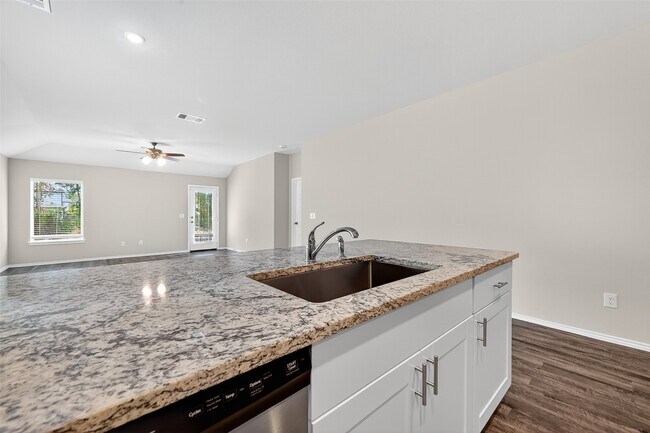 Building Photo - 79 Courageous Way