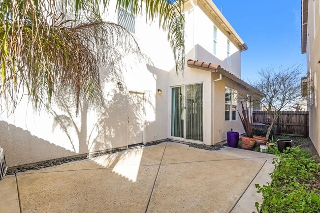 Building Photo - Natomas Meadows Community | Available Now