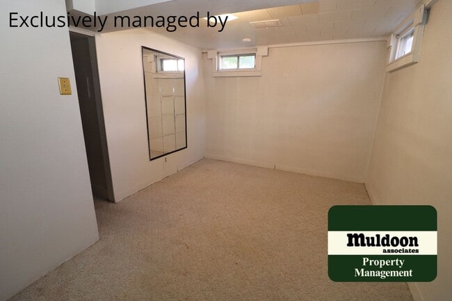 Building Photo - Lovely Sunset Park Rancher with Basement. ...