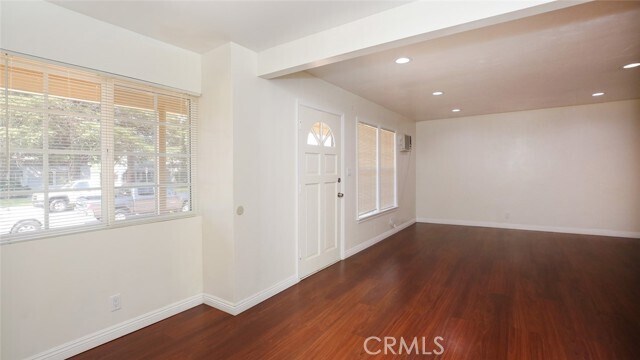 Building Photo - 410 N Glenwood Pl