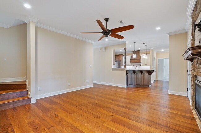 Building Photo - 162 Freedom Way
