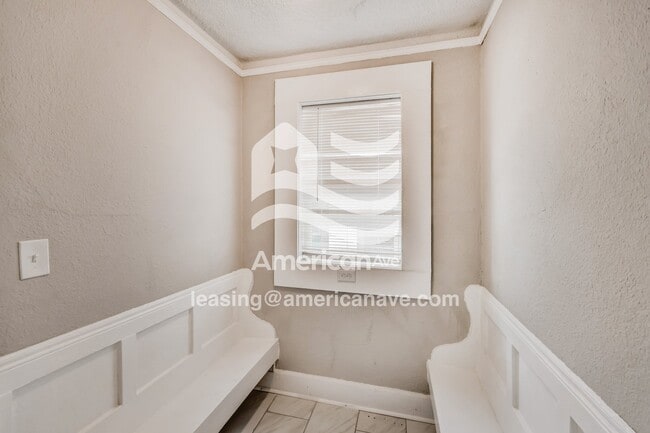 Building Photo - 7013 4th Ave S