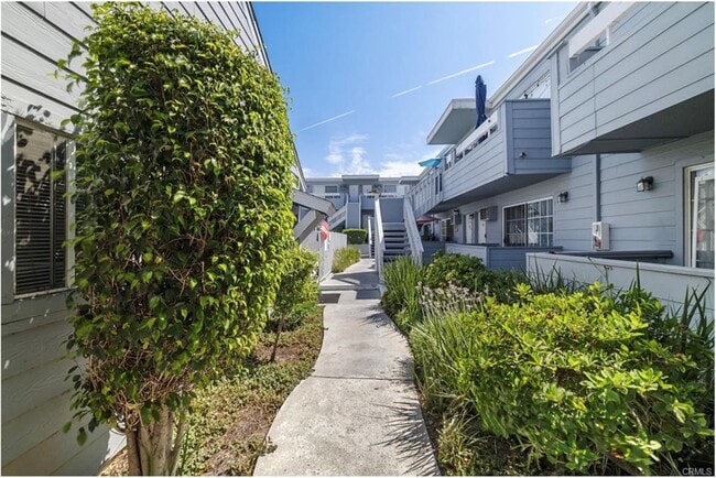 Building Photo - 20930 Parthenia St