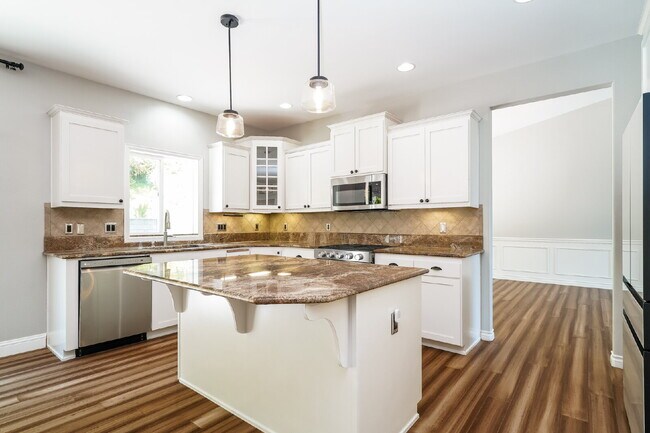 Building Photo - Echo Falls Executive Retreat | Hot Tub | Detached Office | Landscaping Included- AVAILABLE NOW FO...
